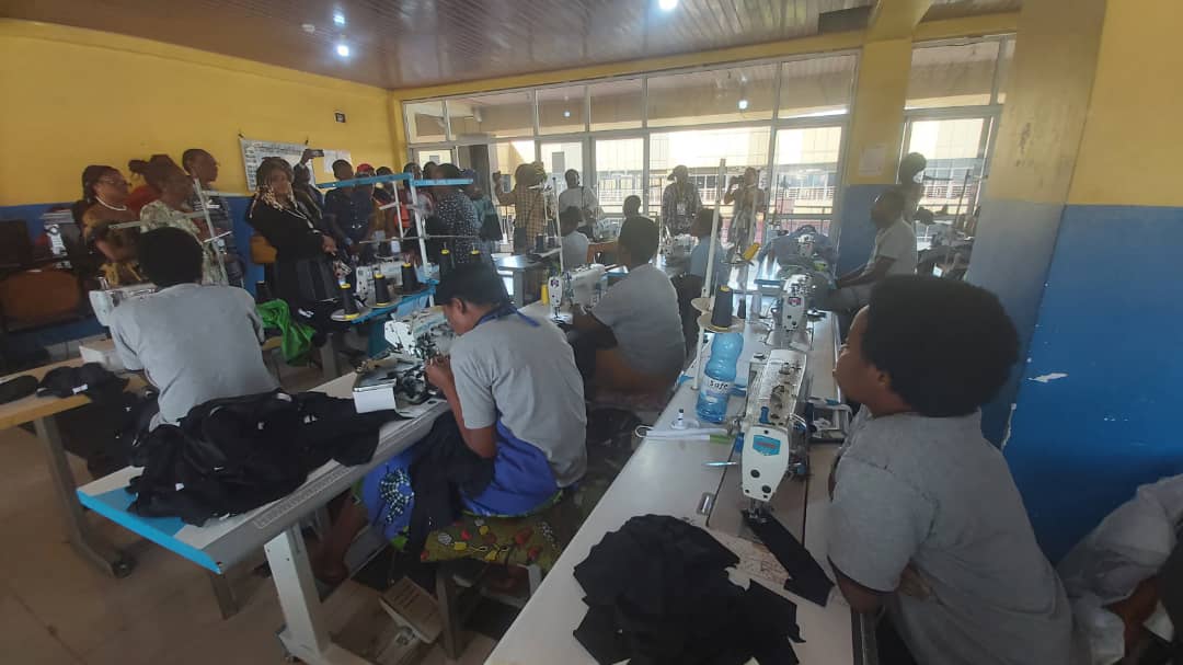 #RWoT  DIKAM Ltd is a garment factory that began operations in June 2018.It has increase the number of full-time employees from 30 to 124 under contracts.The number of pieces produced each day has increased from 150 to 1500.#WomenInBusienssActivities