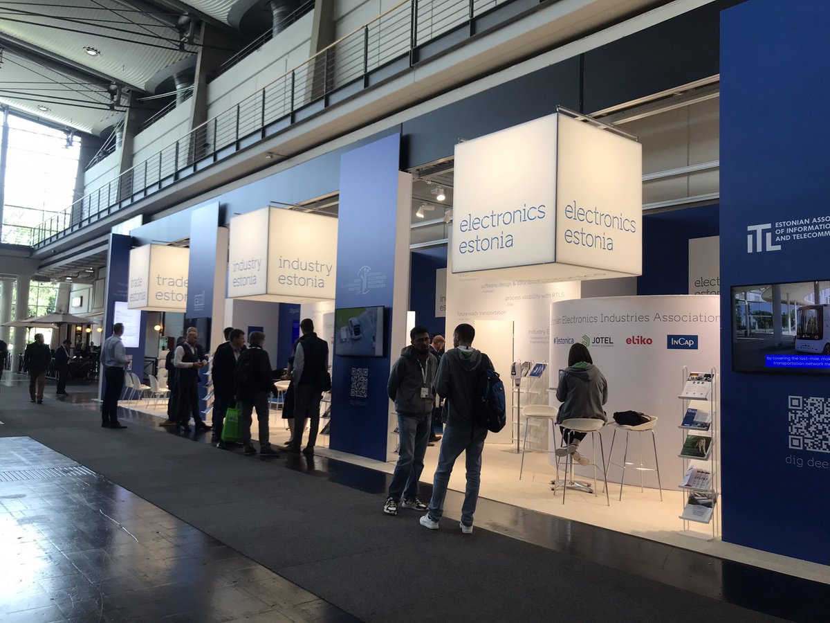 meduscom's tweet photo. #meontour: Ein paar Eindrücke von der @hannover_messe 📸 
#hm22 #estonia #DigitalTransformation #networking https://t.co/UwkdFr2db1