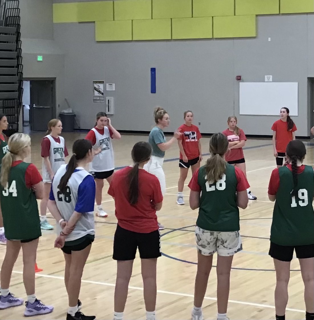 GretnaLadyHoops's tweet photo. Official ‘on court’ debut of the Coach Doggett era at Gretna High School. Excited to see what she adds to the storied Dragon basketball program! #kastens #dragonraiseddragonstrong https://t.co/g8yqNjD9kP
