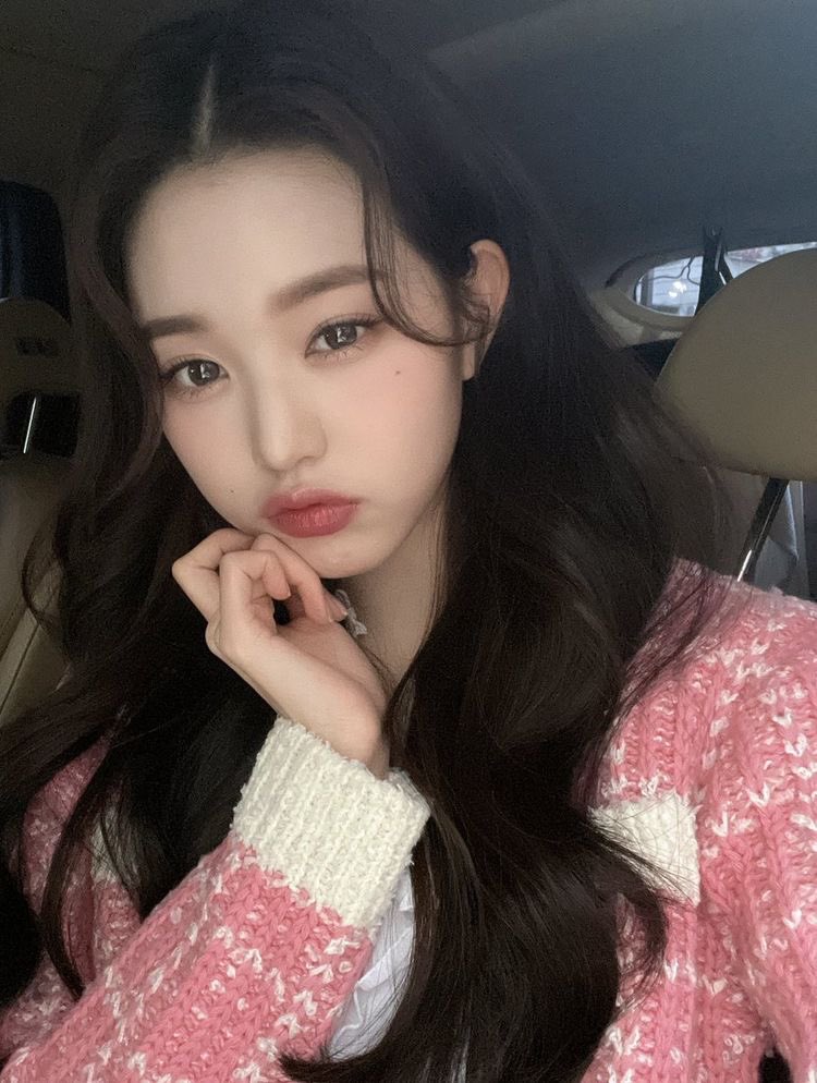_FNent's tweet photo. 아이고~ 라이브들 오랜만이야..! 😜 
준비됐나요..? 🫣 아.. 무대에서 라이브를 만나고싶어요ㅠㅠ

[A:BLUE] 예약주문이 열렸어요! 복사본 많이 사세요🫢 포토카드는 누구 거예요? 곧 자세한 내용이 드러날 것입니다..!!!

#카리브디스 #CHARYBDIS #A_BLUE https://t.co/jpa4NMu5J3
