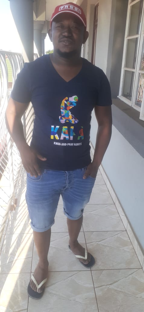 LSekole's tweet photo. We still push even when the odds are against us, Rivonia, Pretoria east (fairieglenn), Lithuli Park and LegaeLaBatho called and #KAP_A #KNEELANDPRAY_ALWAYS answered and delivered, thanks for the support https://t.co/A9ZC9BA7z8