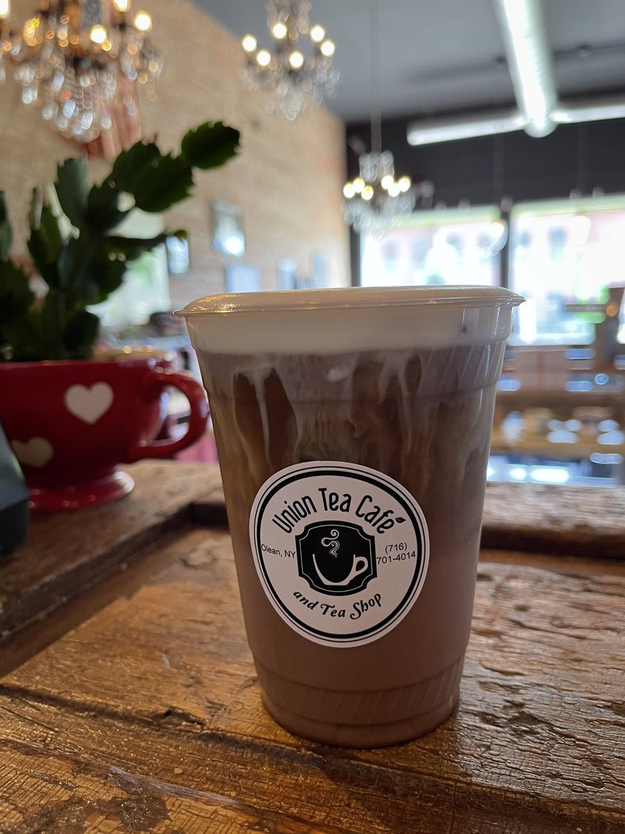 unionteacafe's tweet photo. !! drink of the week drink of the week !!  

chocolate milk cold brew 

✧chocolate milk made w mocha
✧cold brew coffee 
✧ vanilla cold foam

stop in and try one ! (｡•̀ᴗ-)✧ https://t.co/umGOuTdY3J