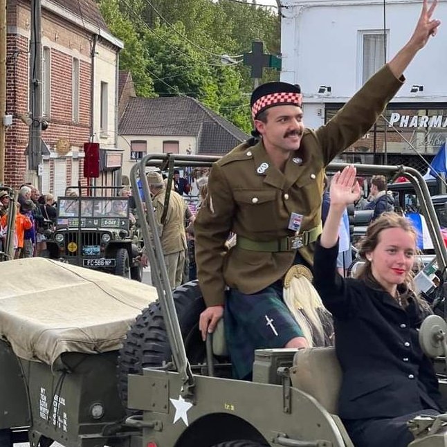 ScotlandWar's tweet photo. #NouvellePhotoDeProfil #NewProfilePic #NewProfilPicture #FaireRevivrelHistoire #WWII #WW2 #ReconstitutionHistorique #ReconstitutionHistoriqueWWII #ReconstitutionHistoriqueWW2 #Scottish #Scotland #Kilt https://t.co/9pjxAaekWE