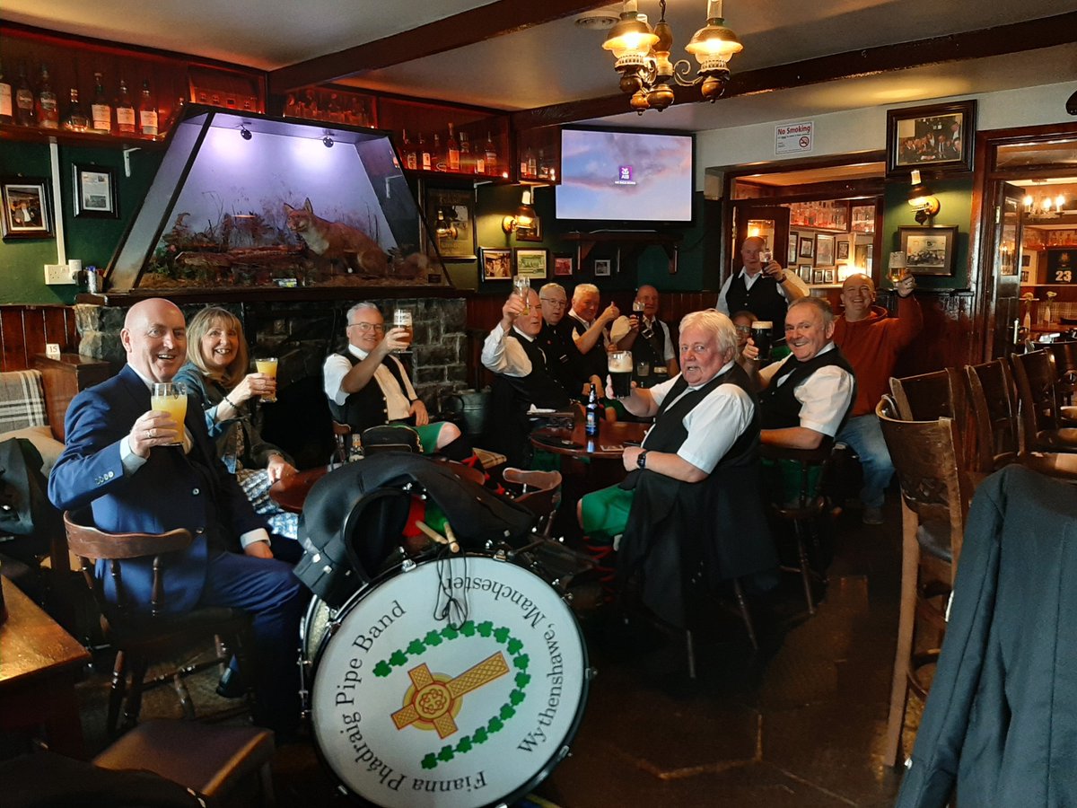 Abourke3Aoife's tweet photo. Cheers from Danagher's Bar
#HomeToMayo #MayoManchester #Cong https://t.co/pbKTTsSAeC