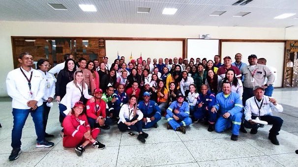 JuventudCPJAA's tweet photo. #BuenosDías 

Nuestra #JuventudPetroquímica se prepara para los #juegos nacionales rumbo a #Morón2022.

@tellechearuiz @pequivenjose @douglasavila644 https://t.co/2Uex50oEOJ