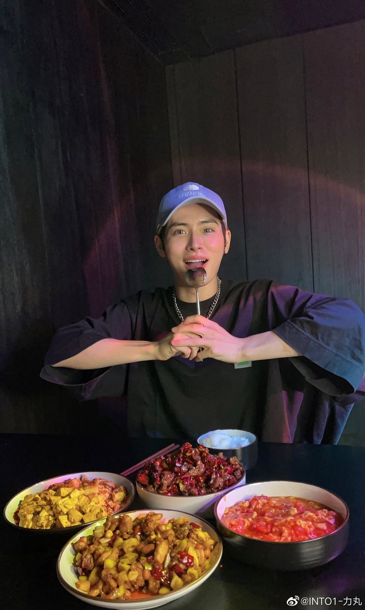 riki_limited's tweet photo. #Rikimaru #力丸

Riki weibo update 

“Eat well ~ What did you eat today?" https://t.co/ICUPA8zw26