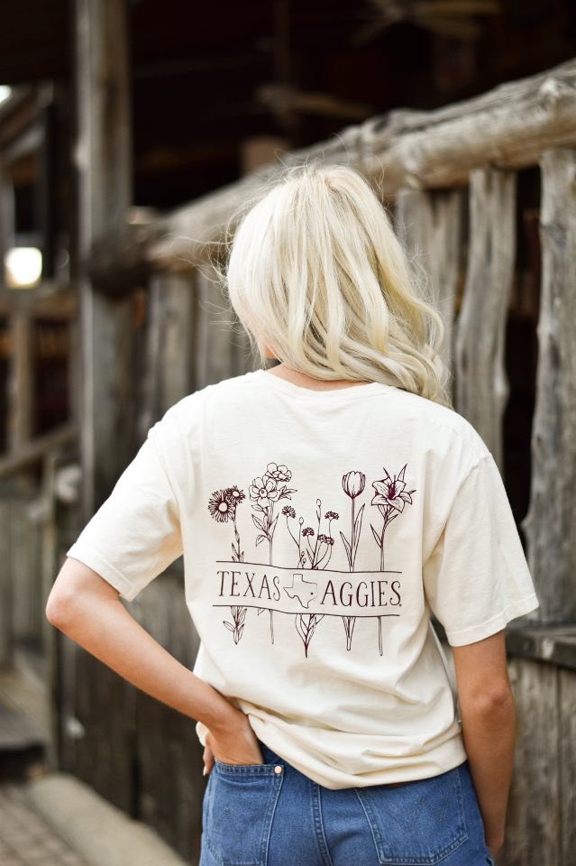 AggieOutfitters's tweet photo. 🚨IT’S T-SHIRT TUESDAY🚨 You know what that means...T-SHIRT GIVEAWAY!! Check out these shirts in store &amp; online! Want to win one of these select styles for FREE?!
1. Follow @aggieoutfitters
2. RT this post
3. Tag 3 friends in the comments https://t.co/Z9U4U9jEpP