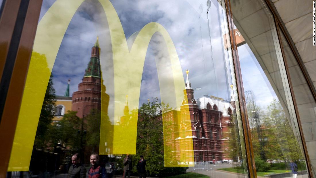 The suggested trademarks for the Russia @McDonaldsCorp locations that are being taken over are... original... #FunandTasty #TheSameOne #Trademark #IntellectualPropertyRights #Russia #Ukraine #IP 
amp.cnn.com/cnn/2022/05/27…