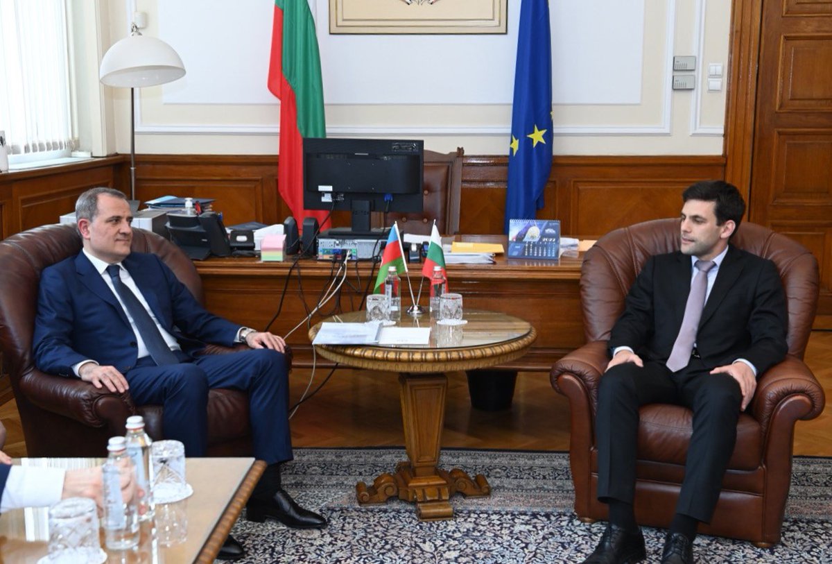 Bayramov_Jeyhun's tweet photo. Comprehensive exchange took place with #Bulgaria|n National Assembly Chair Nikola Minchev. The importance of parliamentary exchanges between 🇦🇿🇧🇬, further development of cooperation in various spheres, including energy, trade, agriculture, education, tourism etc was highlighted. https://t.co/PulKX6nqmG