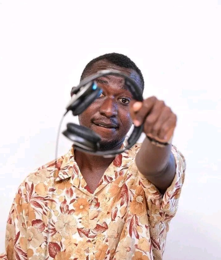 95_TimeFM's tweet photo. Lock in for an ultimate music session on the #MixAtSix with #DjIssuePro starting now!!! Welcome aboard it’s the #Flight628 with #MusosiIbrahMussolin
#AfroBeatTuesdays
📲0757 800 500/ 0780 654 643
🎧https://t.co/JfztvYziuV
#MbalesNumberOne https://t.co/B5ZWOlt2NY