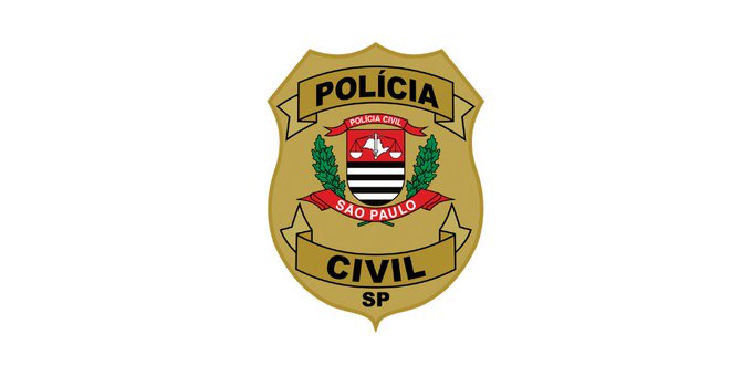 Policia_Civil's tweet photo. Polícia Civil prende último suspeito de participar de latrocínio contra turista no Guarujá

https://t.co/q8yi13BMbb

#deinter6 #guaruja #santos #litoralsuldesp #policia #investigacao #delegacia #policiajudiciaria #pcsp https://t.co/2zGvFHIZeA