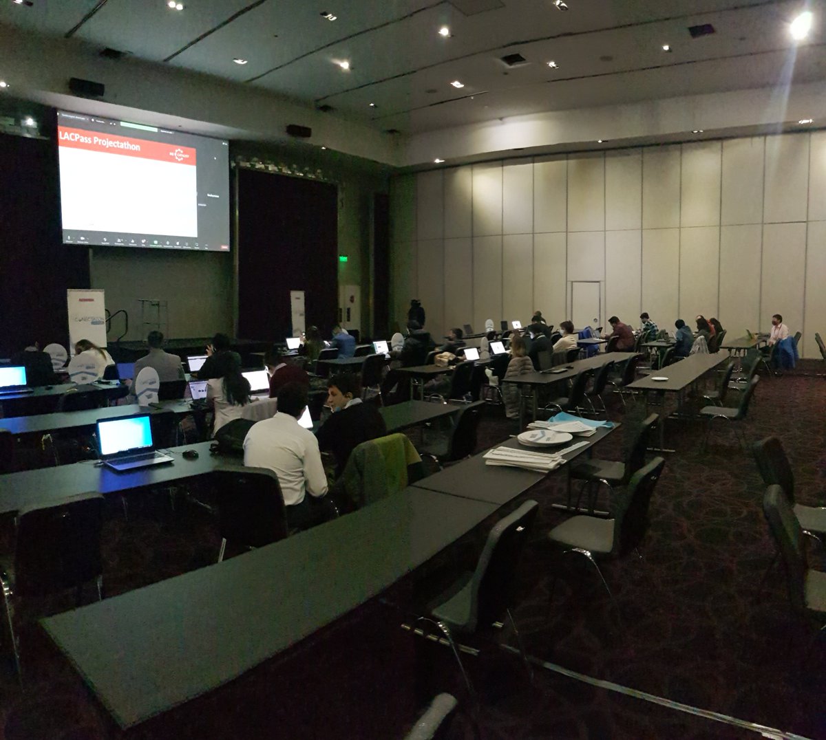 Great to see the Latin American countries testing at the LACPASS Connectathon, operated by IHE Catalyst.

"Live" impressions out of the room.

racsel.org/Conectathon-ENG

#RACSEL #LACPASS #IHECatalyst
