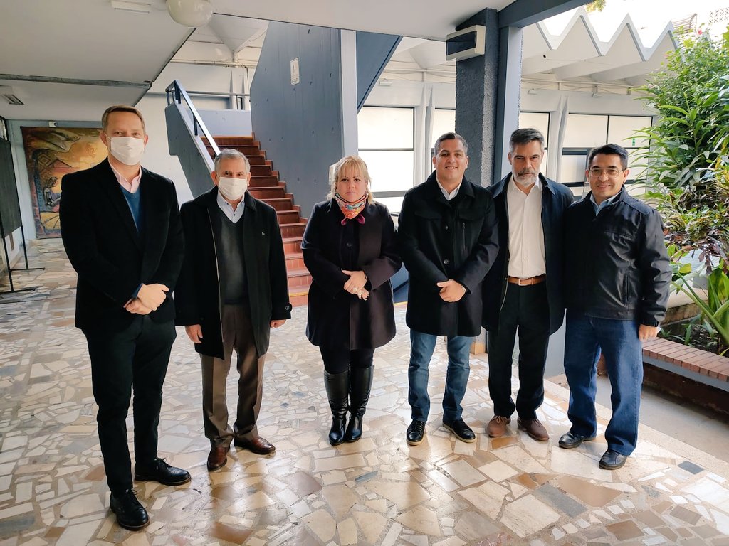 CGEMisiones's tweet photo. ➡️ El presidente del CGE @jalbertogalarza acompañó hoy la charla de prevención de adicciones, organizada por @MisionesIps junto al Ministerio de Prevención de Adicciones y Control de Drogas y desarrollada por el reconocido médico, científico y toxicólogo @Carlos_Damin. https://t.co/lM3pE2lf1R
