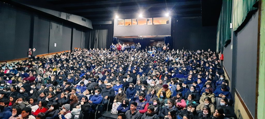 CGEMisiones's tweet photo. ➡️ El presidente del CGE @jalbertogalarza acompañó hoy la charla de prevención de adicciones, organizada por @MisionesIps junto al Ministerio de Prevención de Adicciones y Control de Drogas y desarrollada por el reconocido médico, científico y toxicólogo @Carlos_Damin. https://t.co/lM3pE2lf1R