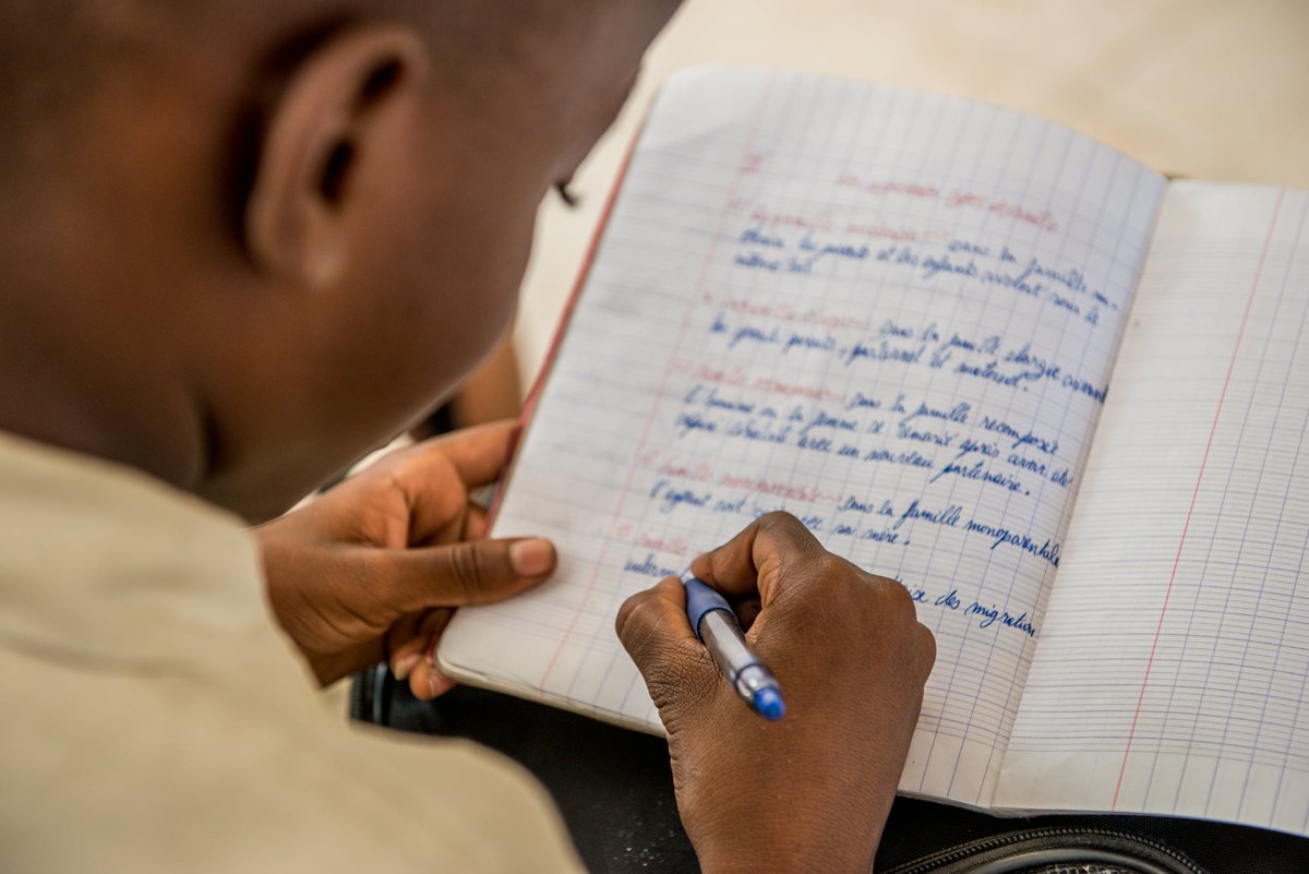 artistsforpeace's tweet photo. It’s the end of the school year at #TheAcademyforPeaceandJustice! We are both excited &amp; proud that the class of ‘22 is expecting a 95% pass rate!👏

Learn how #APJ helps their students get the education they deserve by visiting https://t.co/0vdNqx1r32 🎓 https://t.co/A92AuJjLRO