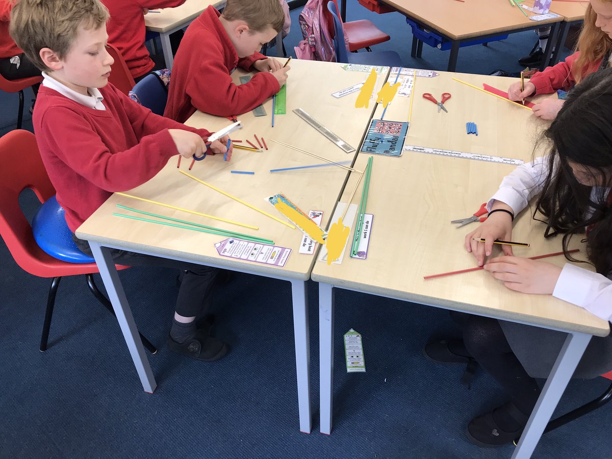 UplawmoorPS's tweet image. P3/4 have had great fun learning about DNA! We created DNA Helix structures using paper straws, tape and sticks. We think the look great. We even had a pupil in our class create some lovely science art to show what she had learned. 🧪🧬#ERCSTEM