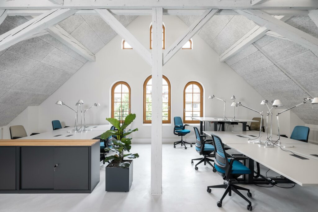 OfficeInspire's tweet image. What does it take for many different people with different work processes and requirements to be able to work together but independently under one roof?
bit.ly/3POuJOG

#officeinspiration #steamwork #goodspace #feco #coworking #newwork