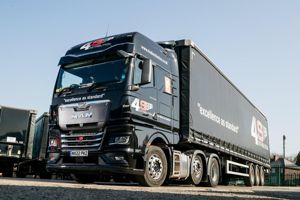 What a picture!🙌🏼😍 <a href="/mantruckbusuk/">MAN Truck & Bus UK</a>