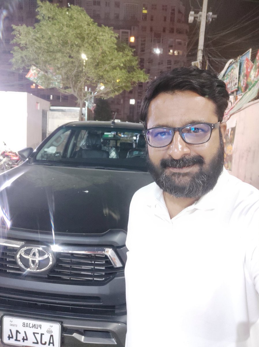 _Hmz8's tweet photo. اہل شیخوپورہ کئ ایک ہی سوچ اسلم بلوچ اسلم بلوچ
انشاءاللہ امیدوار پی پی 140 حلقہ کی آواز مرکزی انجمن تاجران کے چٸیرمین ملک اسم بلوچ صاحب کے ضمنی الیکشن کے لٸے کاغذات نامزدگی جمع کرونے کے لٸے لاہور پارٹی آفس #black_vigo 😜 پر https://t.co/srO8da6qLj
