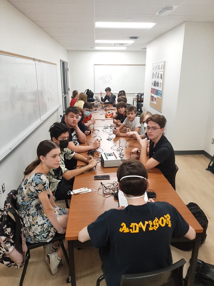 Nelson Library Learning Commons tweet media