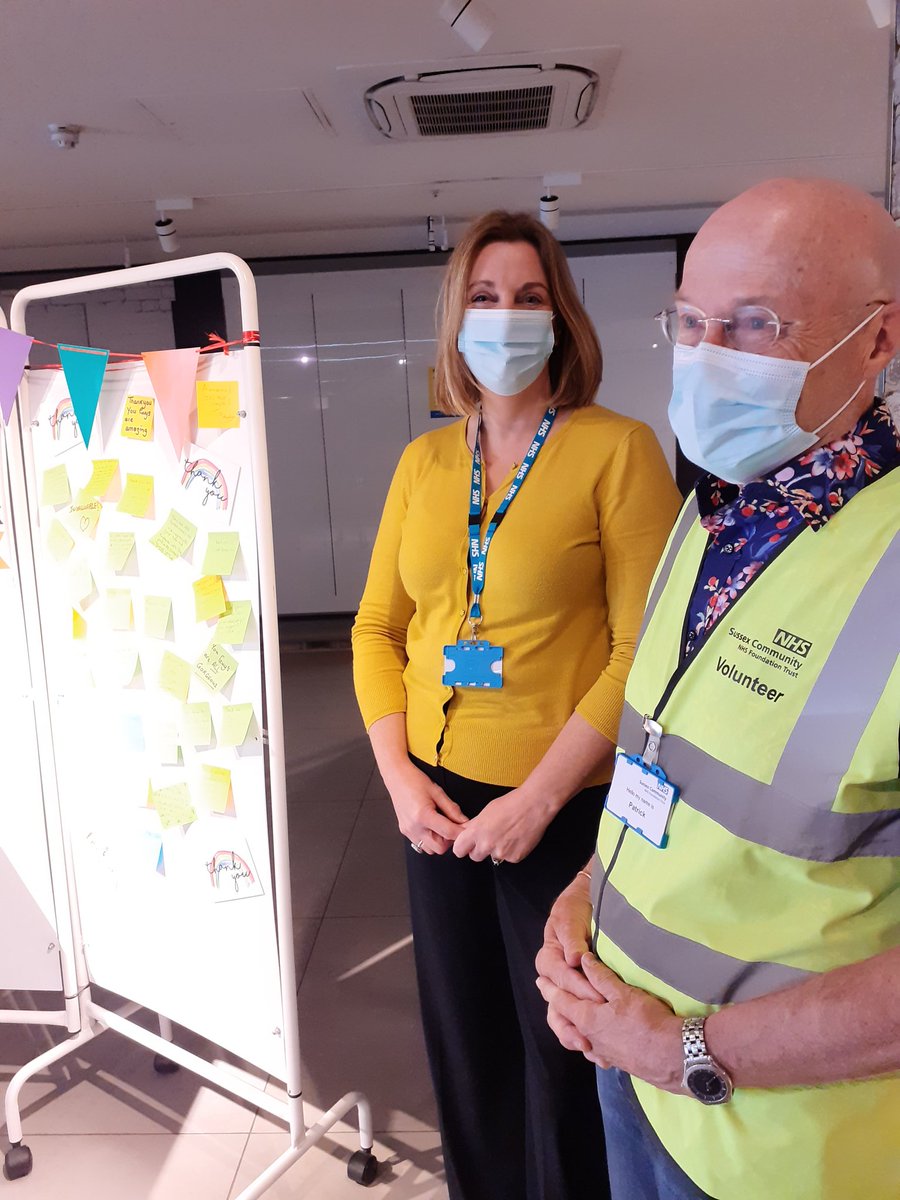 MandyCleaver3's tweet photo. Further celebration of thanks today for #VolunteersWeek @scft_volunteers @nhs_scft .Thanks  to @lamb_donna for dropping by ! #MonthOfCommunity https://t.co/zxv3DcUoSE