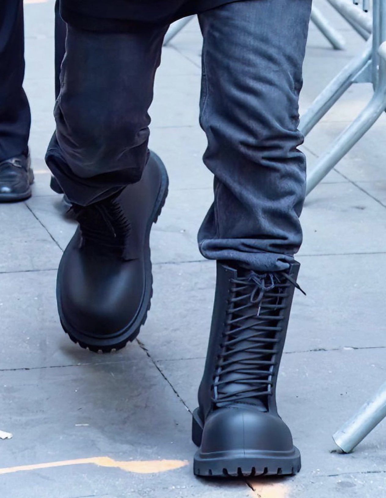 靴 Balenciaga Steroid Boots Balenciaga Steroid Boot Dark Khaki Men's - 717807 W0FOI 1025