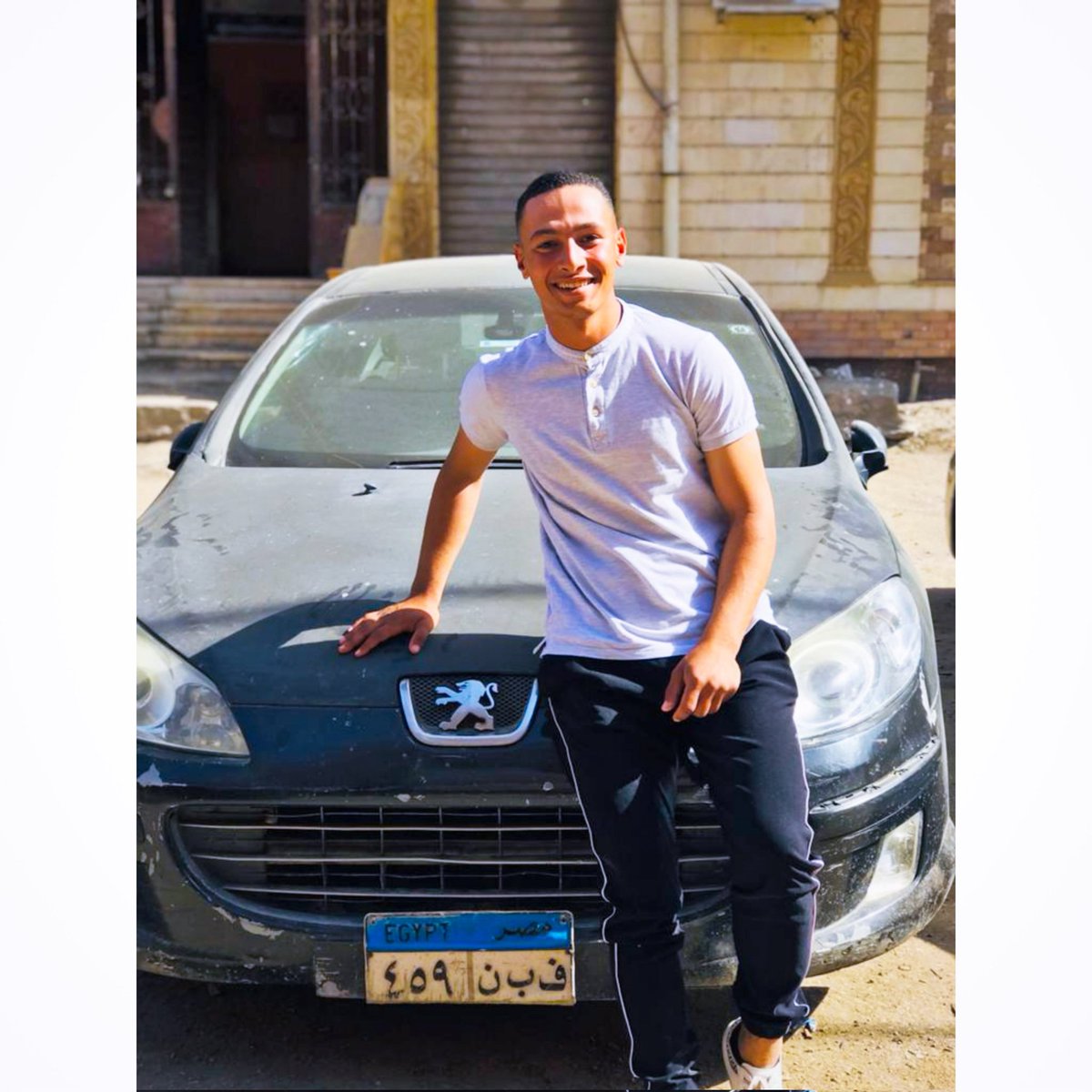 Amirkhaled25's tweet photo. باين اني مبسوط صح؟ https://t.co/M0PWhPtgpM