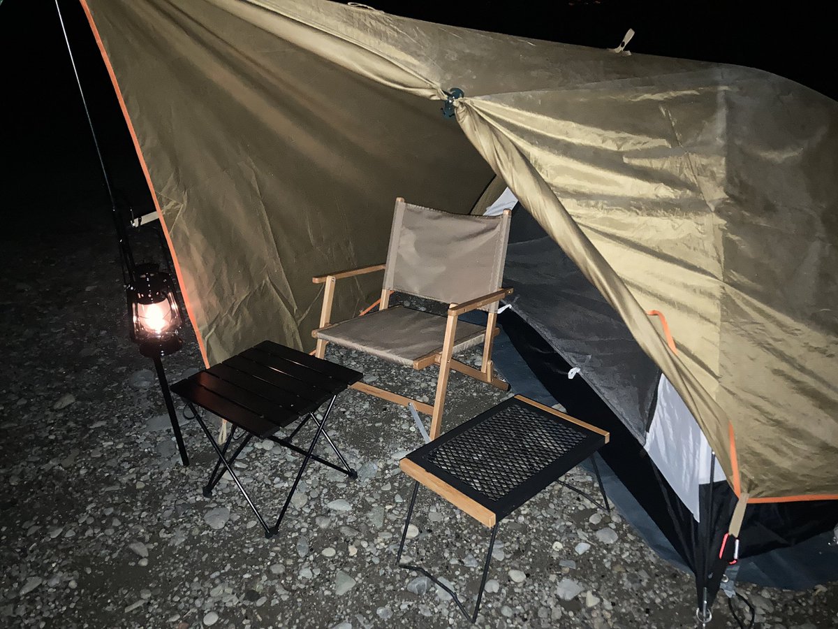 Ken_JACK_'s tweet photo. スタートします🏕

酒とカップ麺とランタン🤩
これだけでテンション爆上がり😆 https://t.co/2MySG7bxx0