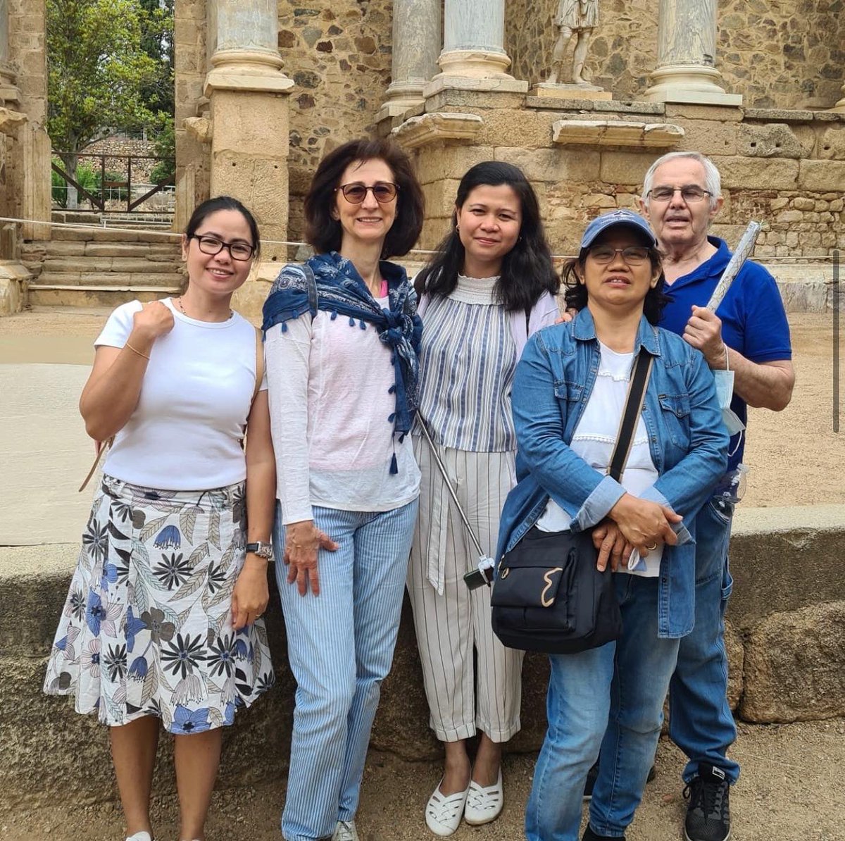 PRODEAN_org's tweet photo. Las beneficiarias del Proyecto Transfrontera realizan una excursión a Mérida. Os contamos todo lo que visitaron 👉🏻 https://t.co/ApHg70oDPr #proyectotransfrontera #prodean #integracionsocial #merida #construyeunmundomejor https://t.co/YjLgCuVnTH