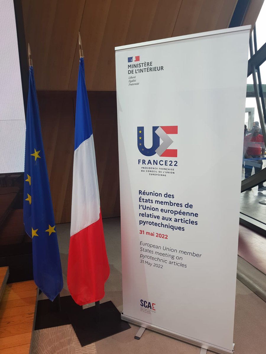 UNPJ_GN's tweet photo. Participation d’#experts et #enqueteurs du plateau d’investigation sur les explosifs et armes à feu #Pixaf  @GendarmeriePjgn à la réunion des états membres de l'UE 🇪🇺relative aux articles pyrotechniques dans le cadre de la présidence francaise de l'Union Européenne #PFUE2022 https://t.co/4ix9sGkQJN