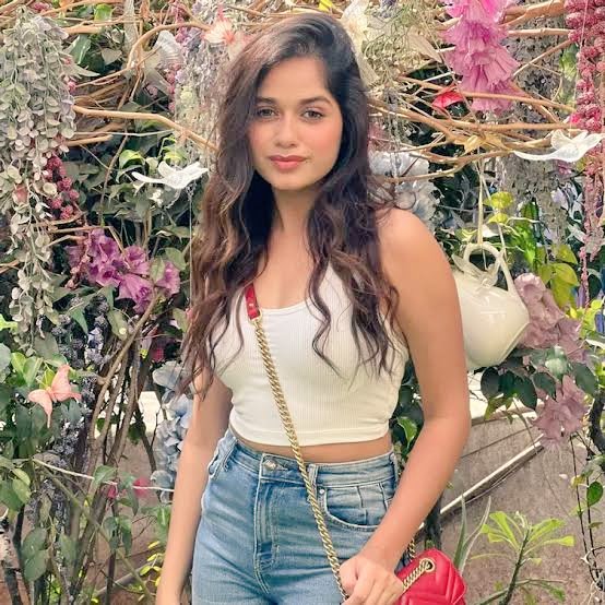 Is_abella_james's tweet photo. ✨🌸 https://t.co/ir99LfKD7q