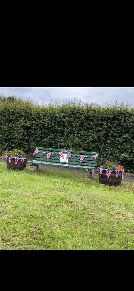 LydiateinFlower's tweet photo. Ready for the jubilee and summer..... https://t.co/UO0kfvCzLt
