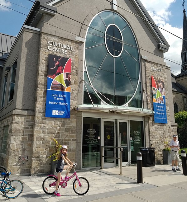 HaltonHillsPL's tweet photo. BIKE WELCOME CENTRE
#ontariobybike has has designated #HHPL a Bike Welcome Centre! Stop by your local library before, during or after your ride. #HaltonHills #hhtourism
More info: https://t.co/GqdnuXnhmm https://t.co/bsJqSwLmtM