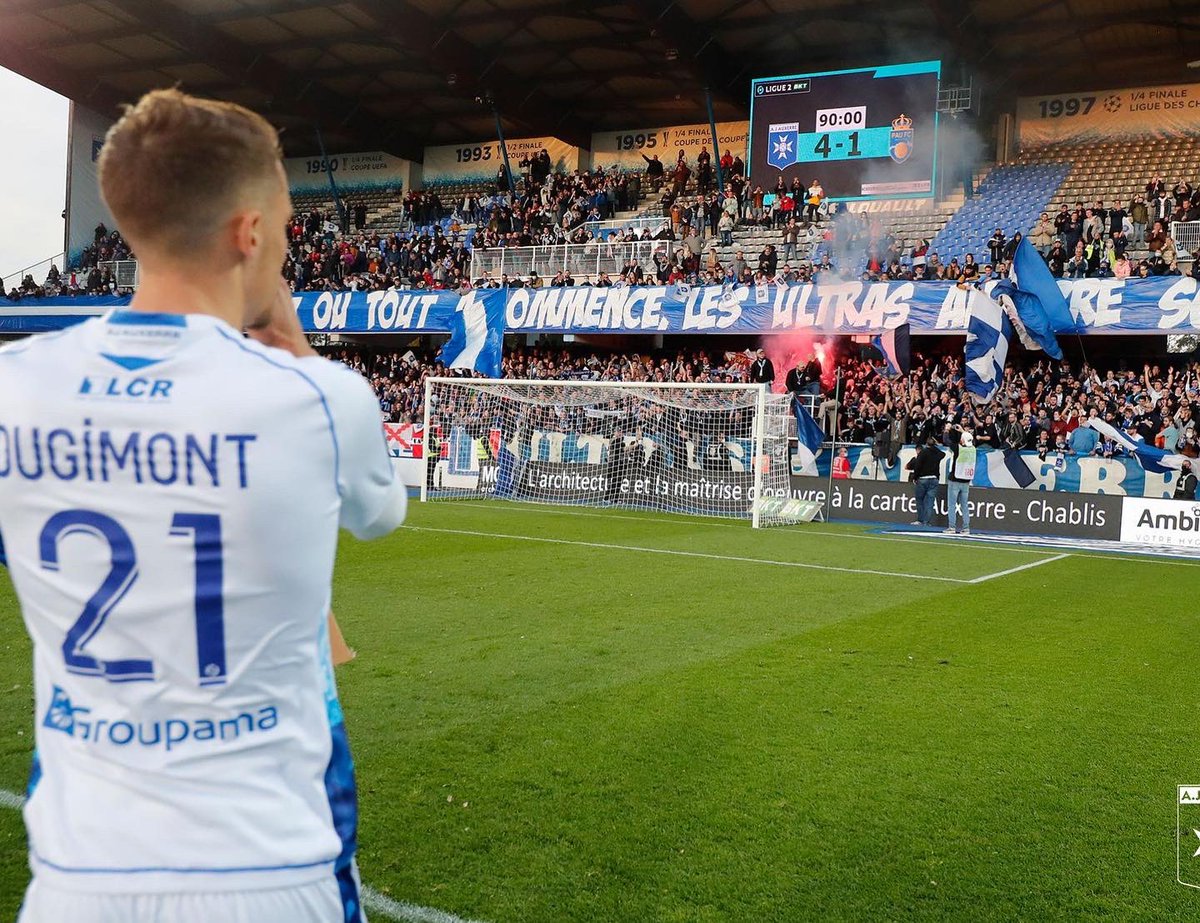 remydugimont's tweet photo. Il aura fallu attendre quasiment le 36ème anniversaire pour connaitre ça 😅
Quelle saison de folie 🔥
Heureux d’avoir pu contribuer à remettre le club à sa place dans l’élite 💙🤍 https://t.co/wMDZH5O9UM