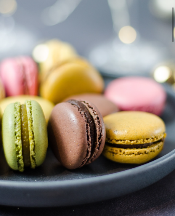 WW_Produce's tweet photo. We're ending the month on a #sweet note! These authentic, high quality macarons are just one of many delicious desserts we have available from #WhiteToque. Whether you're celebrating #NationalMacaronDay or you just have a sweet tooth (like us😉) we've got you covered! #macaronday https://t.co/7A9M5cPpfW