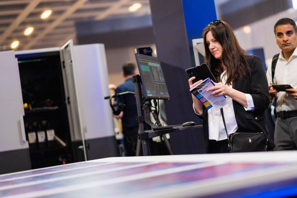 FujifilmPrint's tweet image. Closing Time- Day One. But it's ok, we'll do it all again tomorrow. Thank you for everyone that helped make today so rewarding.
#FESPA2022 #digitalprint #berlin2022 #berlin