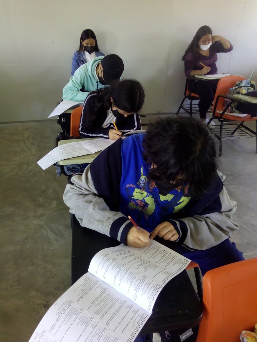 cecyte_del's tweet photo. El CECYTEH Plantel Mineral del Chico, lleva a cabo el diagnóstico de la salud social con un instrumento aplicable a todo el alumnado, maestras, maestros y personal no docente, con la finalidad de contar con información sobre la convivencia escolar después de la pandemia. https://t.co/2QvduATAMt