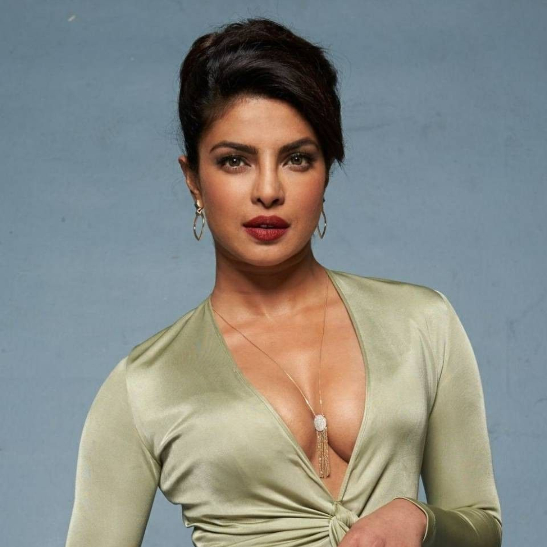If “Casual Slay” was a person, it would be Priyanka Chopra Jonas”

Like people with darker hues, those with medium tones often struggle to find their signature nude. Our shade Rio—nicknamed “The Creamy Caramel of Brazil”—is perfect for those who have a medium comple