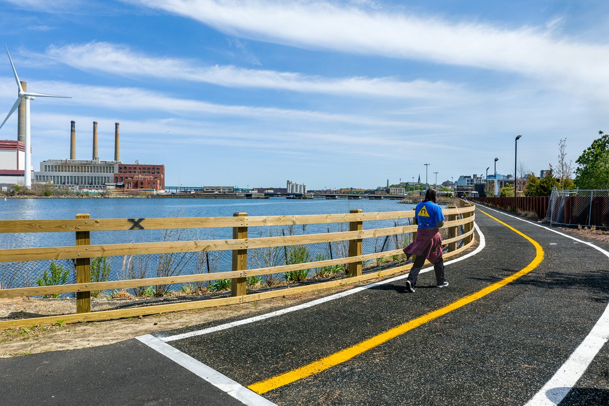 ICYMI: The Mystic River Greenway bike and pedestrian path from Assembly Row in Somerville to Rt. 99 in Charlestown is open! 

Have you traversed this new path yet? 🚲👟🦽

PC: <a href="/DavidMussina/">David Mussina</a> 

#MysticGreenways <a href="/MassDCR/">MassDCR</a> <a href="/MikeConnollyMA/">Mike Connolly</a> <a href="/erika4rep/">Erika Uyterhoeven</a>