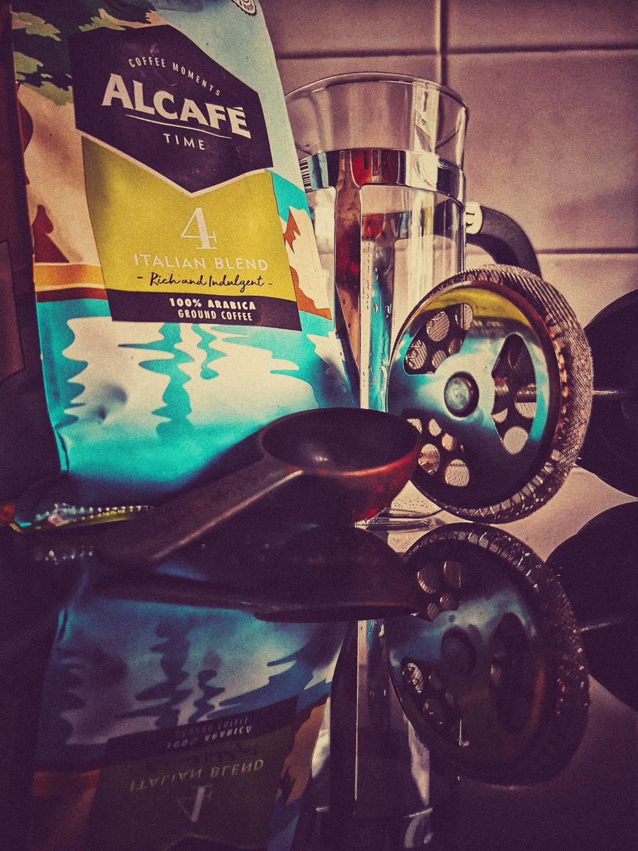 justin_kadafi's tweet image. Coffee break #coffeetime #coffeeflow #coffeeaddict #coffeebreak