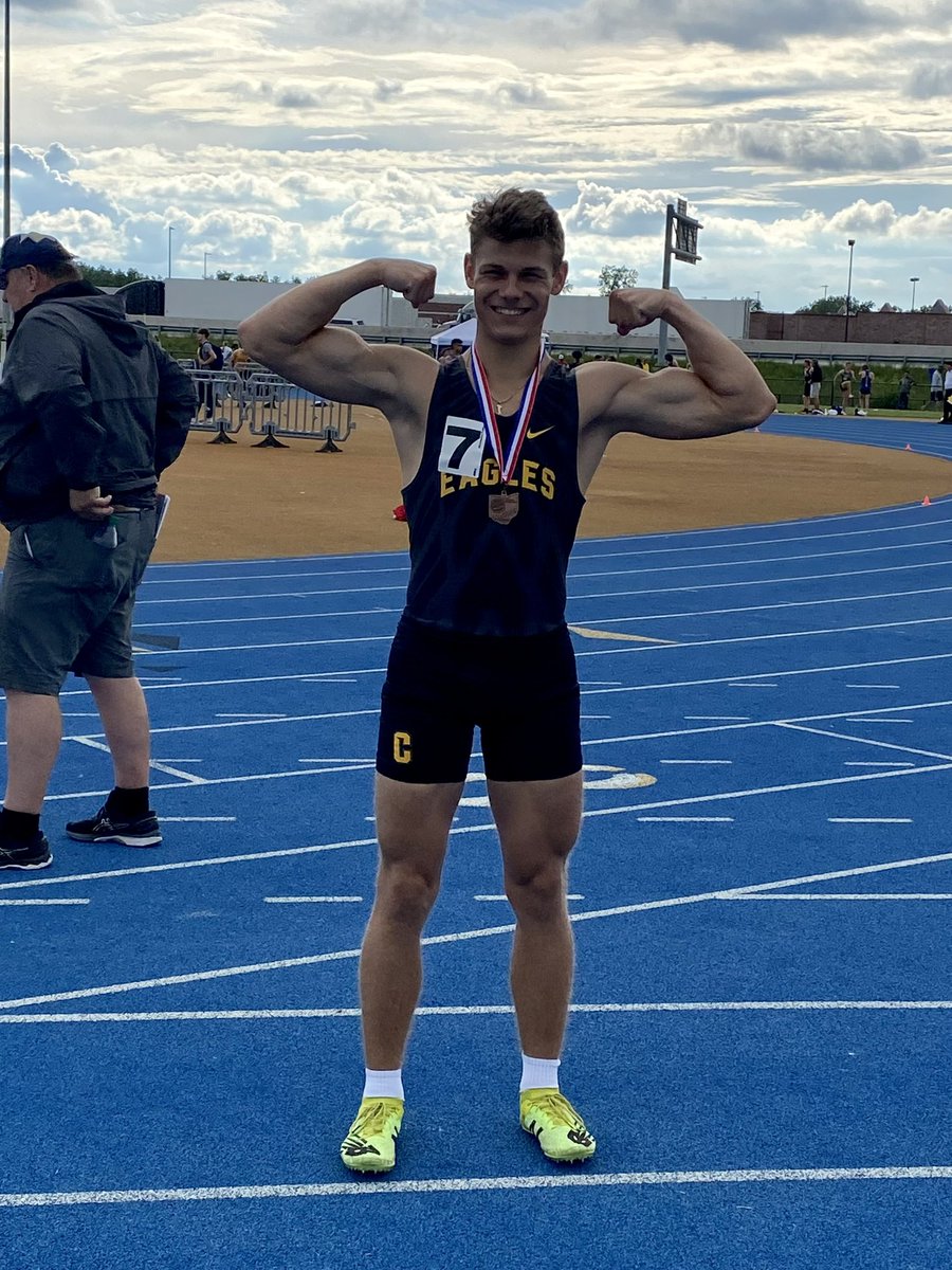 ClayHSEagles's tweet photo. Shoutout to Dominic Marquette who finished in 7th place in the 100m dash at Regional track and field finals. We are proud of you and congratulations on an outstanding senior season!
#CHSEaglePride https://t.co/SPRHax3zr7
