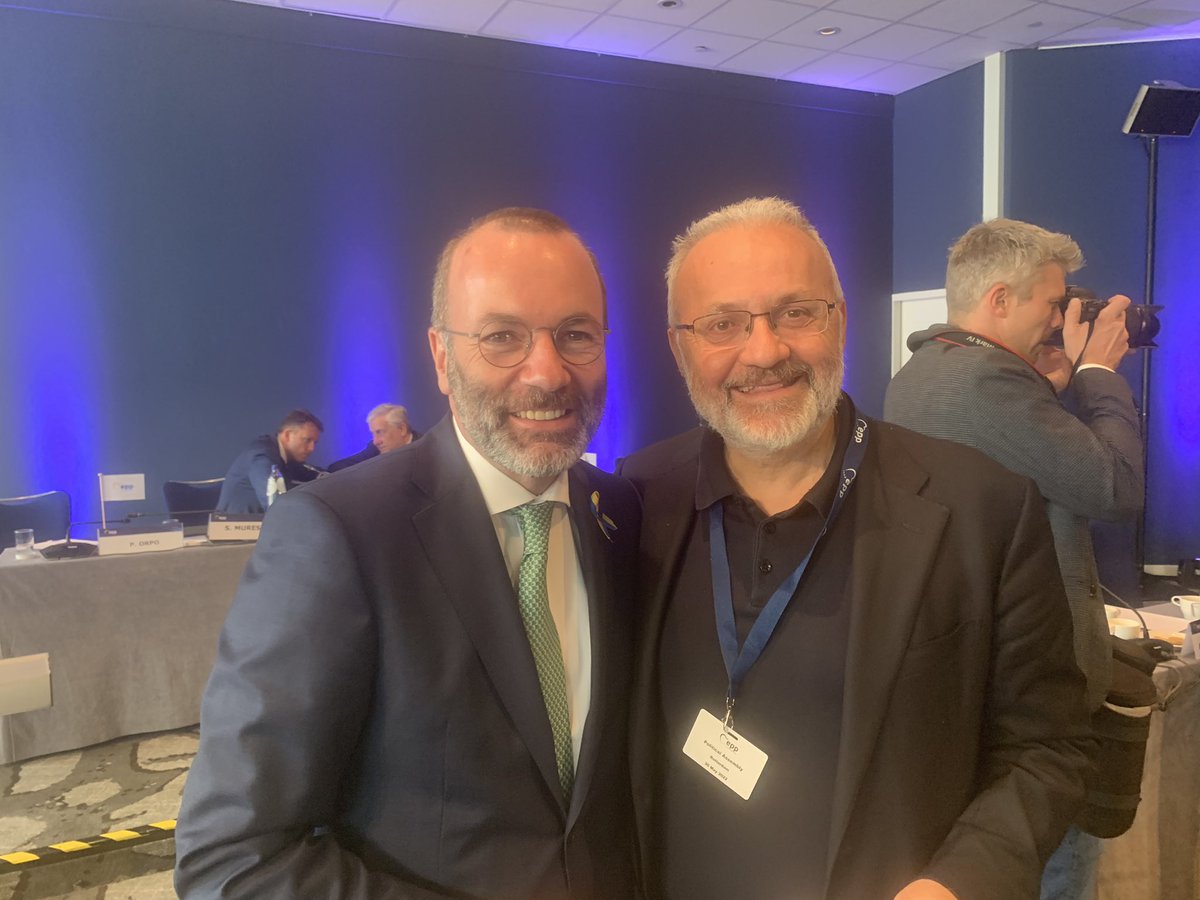 #EPPCongress #EppRotterdam <a href="/ManfredWeber/">Manfred Weber</a> #GiuseppeDeMita #POP <a href="/PopolariITA/">PopolariPerl'Italia</a> #WeStandWithDemocracy
