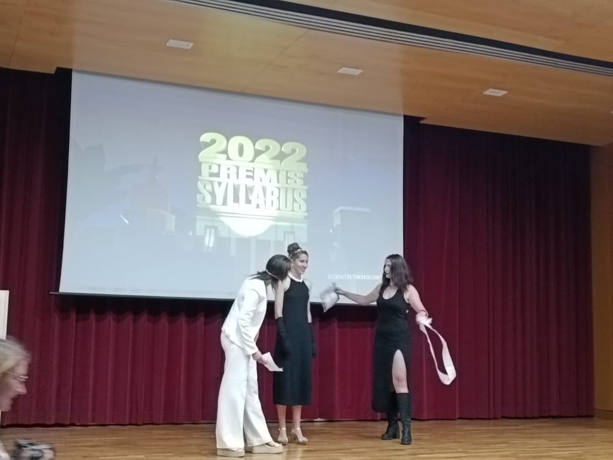 syllabus2022's tweet image. El premi 🏆 al millor outfit és per @judiithmf #PremisSyllabus22