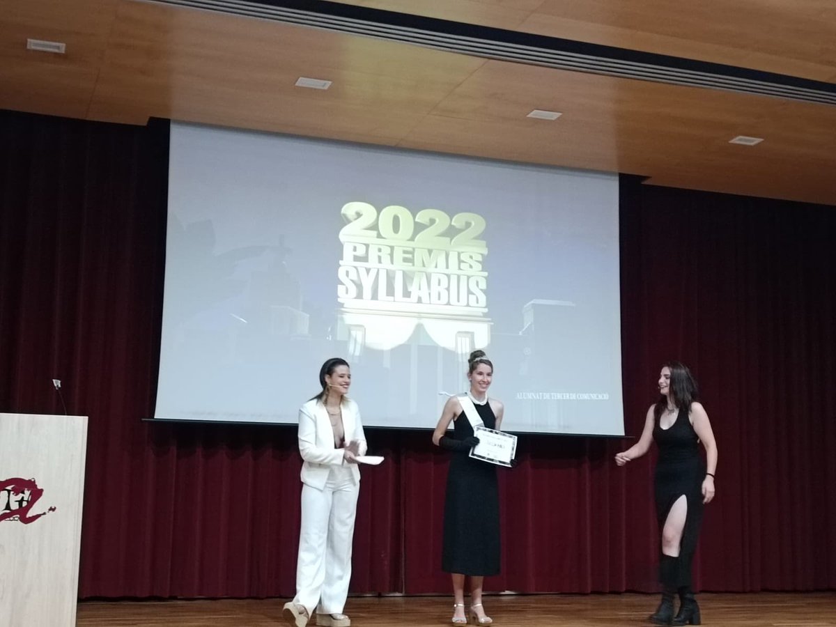 syllabus2022's tweet image. El premi 🏆 al millor outfit és per @judiithmf #PremisSyllabus22