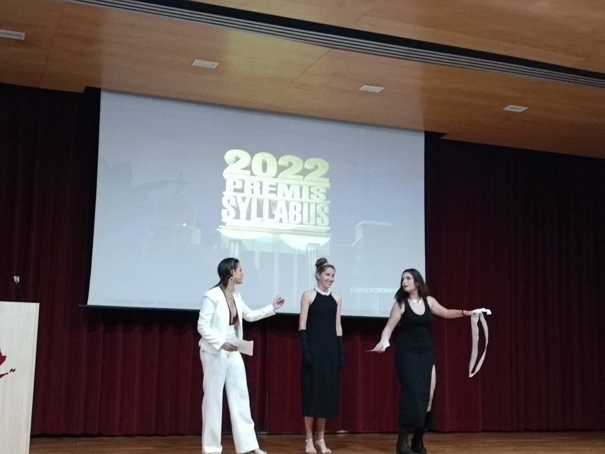 syllabus2022's tweet image. El premi 🏆 al millor outfit és per @judiithmf #PremisSyllabus22
