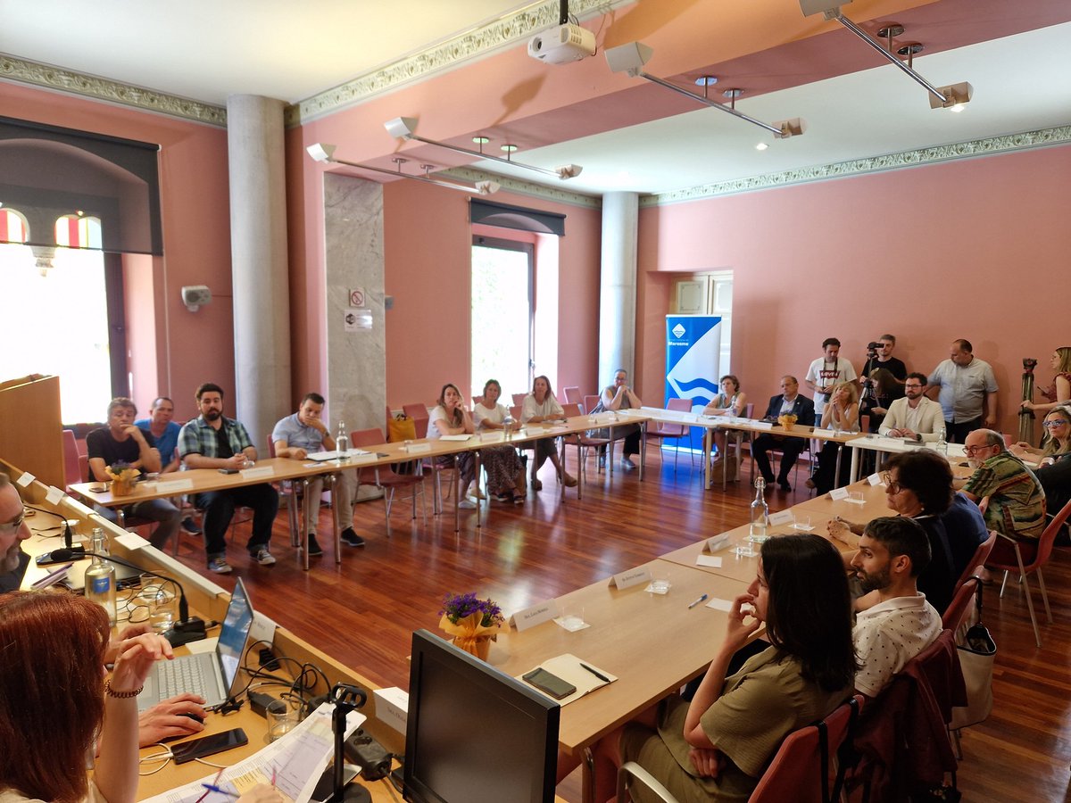 ccmaresme's tweet photo. Can Palauet acull la constitució del Consell de Cultura del #maresme, un òrgan de reflexió i debat que elevarà propostes culturals d'abast comarcal.
En formen part representants de diferents àmbits culturals i personal tècnic i polítics dels ajuntaments i del #ccmaresme https://t.co/oihR1fVo9U