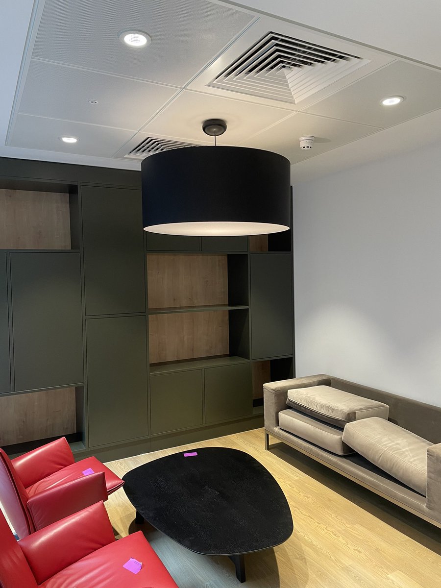 cap_powerdata's tweet image. Project completed ✅ 

works consisted of the below:

- Relocation of existing electraks
- New #power and #datacabling
- New lighting control’s system
- Luxury office #lighting.

Great effort from all the team at Capital Power &amp;amp; Data 💡⚡️

#officefitout #construction #electrical