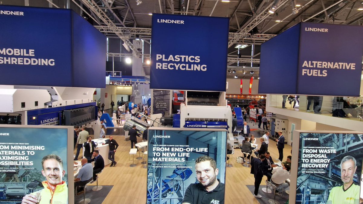 IFATworldwide's tweet photo. Let's round off today's #IFAT day with an insight into our key sector of #recyclingmanagement and #wastedisposal: Still the whole week, numerous reputable exhibitors such as #Lindner &amp; @Liebherr offer an insight into the #innovation and #transformation of the industry. #IFAT2022 https://t.co/ROwW66YaZE
