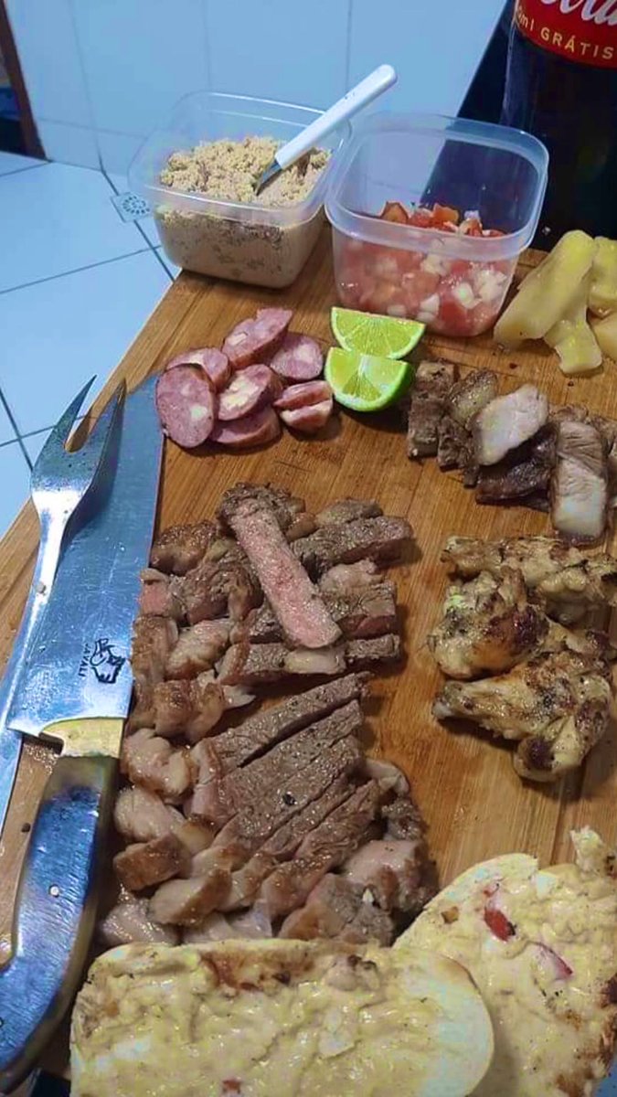 cumiloes's tweet photo. Tábua da felicidade https://t.co/77OmoeqSKG