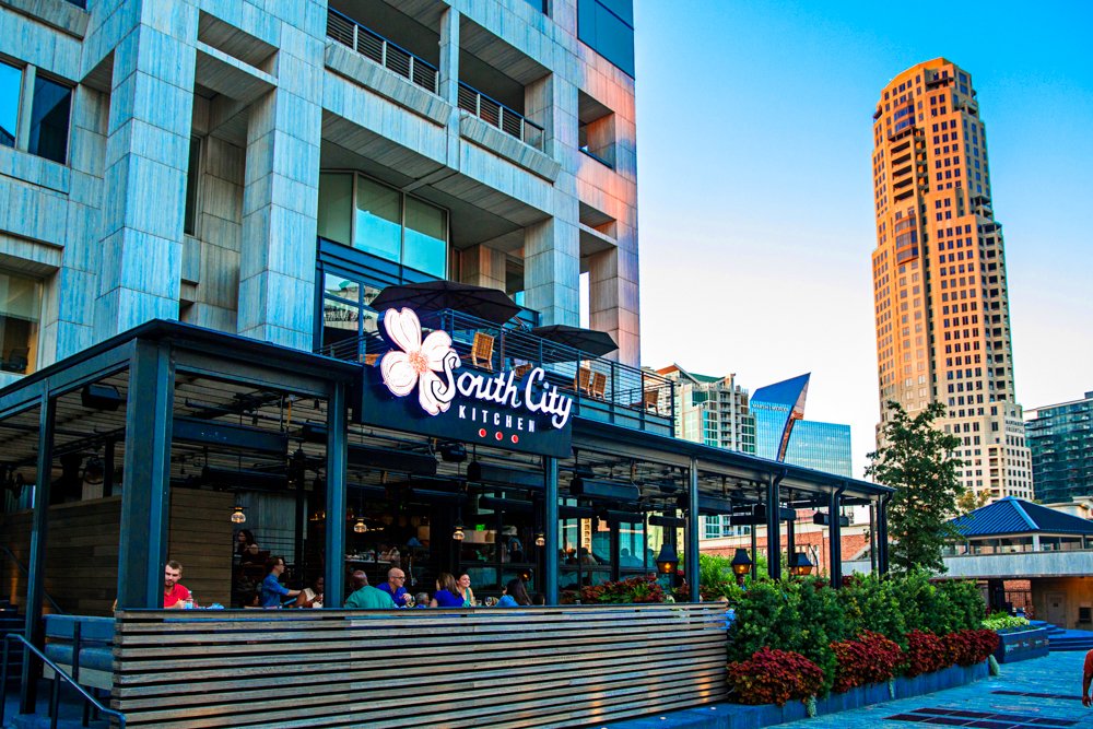 SCKBuckhead's tweet photo. GREAT NEWS! South City Kitchen Buckhead is NOW OPEN for dinner on Sundays starting this Sunday, (6/5) from 5PM - 9PM!

Join us, click below to make your reservations: https://t.co/oOLmMgzpRE https://t.co/SFSV4WXaql
